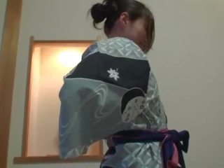 Subtitle tidak disensor malu jepang milf di yukata di pov