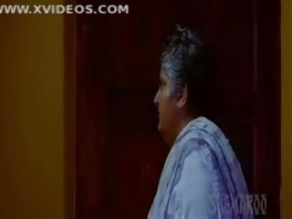 Indian actress divya dutta all glorious scenes in hisss