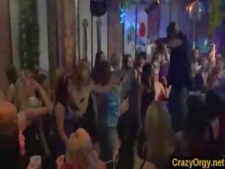 Mežonīga ballīte hardcore orgija pie prague nakts klubs