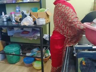 Mijn bhabhi captivating en ik geneukt haar in keuken wanneer mijn broer was niet in thuis