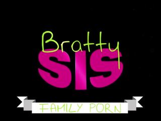 Bratty sis - trinn søster suger stepbros manhood til relieve stress s4:e1