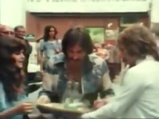 Klasike 1970 - cafe de paris, falas e moçme 1970s e pisët video vid