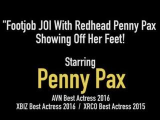 Sikil proyek joi with redhead penny pax showing off her kaki!