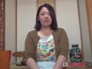 Paffuto perfected giapponese femme fatale ama cazzo in casa e all'aperto